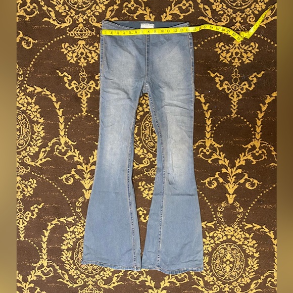Free People Penny Pull On Flare Jeans - Picture 6 of 10